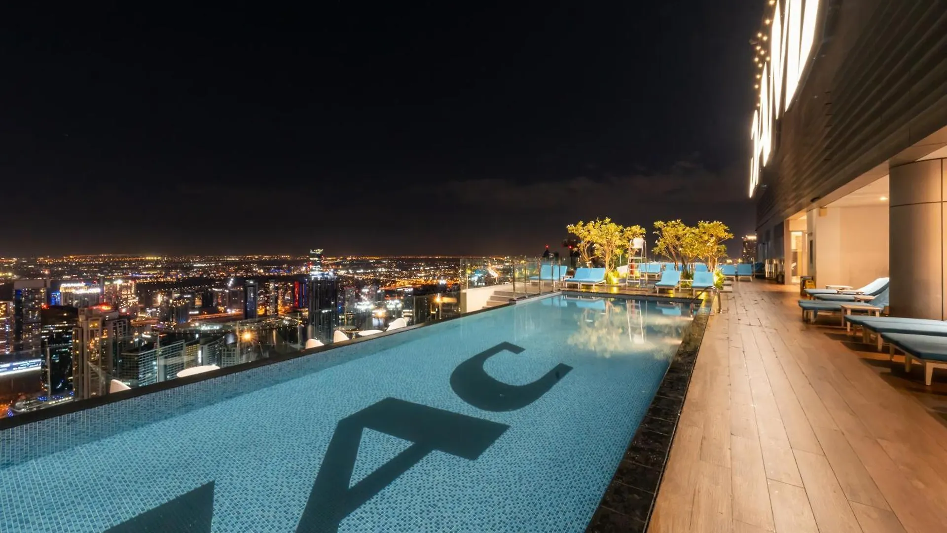Luxury Apartment At Paramount Midtown Hotel - Downtown Dubai - Full Burj Khalifa View - Highest Infinity Swimming Pool 0*,