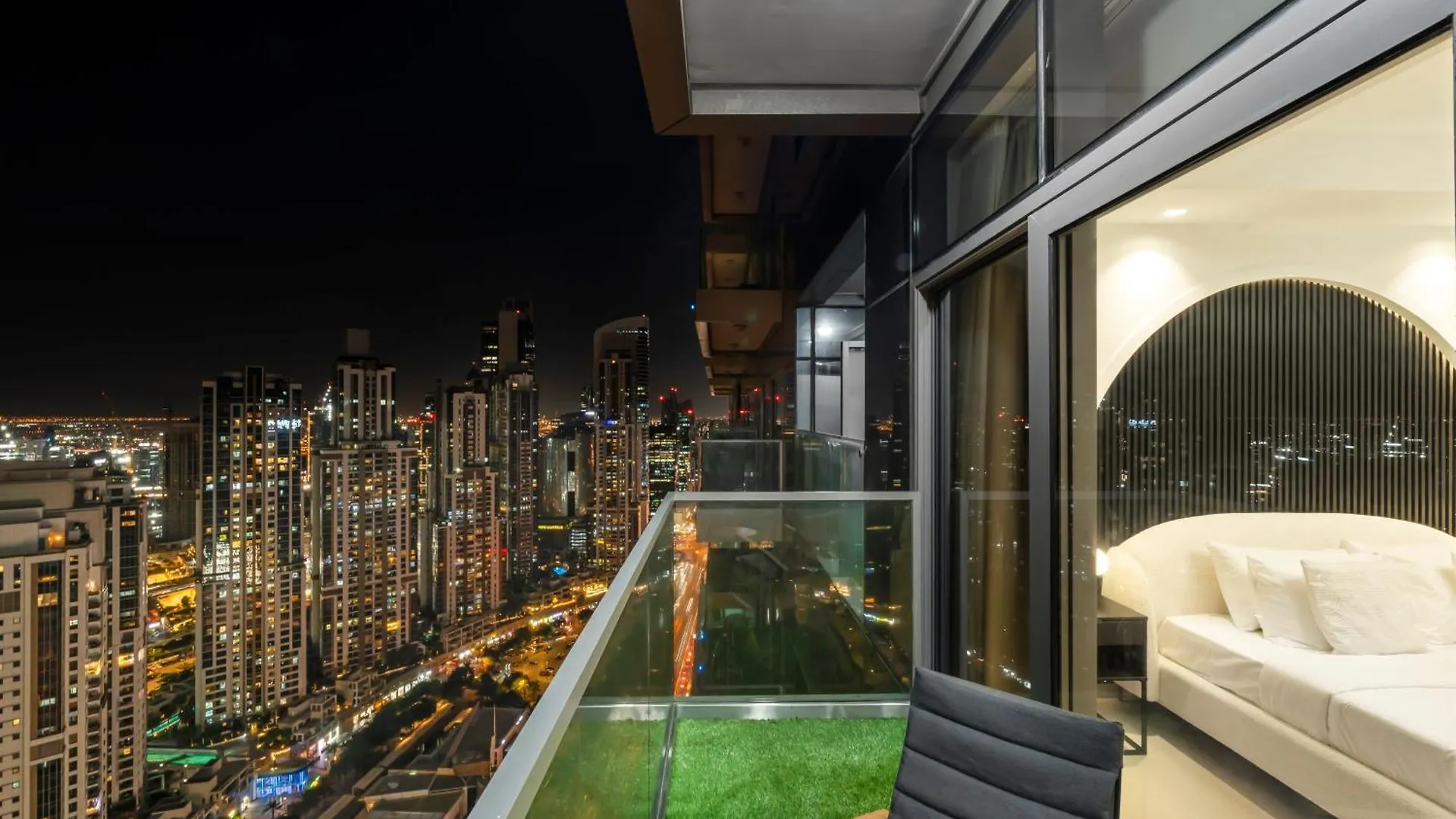 Luxury Apartment At Paramount Midtown Hotel - Downtown Dubai - Full Burj Khalifa View - Highest Infinity Swimming Pool 0*,