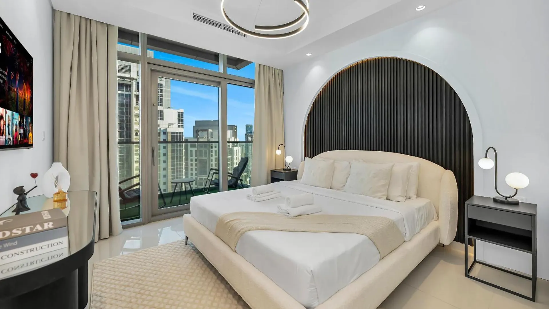 Luxury Apartment At Paramount Midtown Hotel - Downtown Dubai - Full Burj Khalifa View - Highest Infinity Swimming Pool