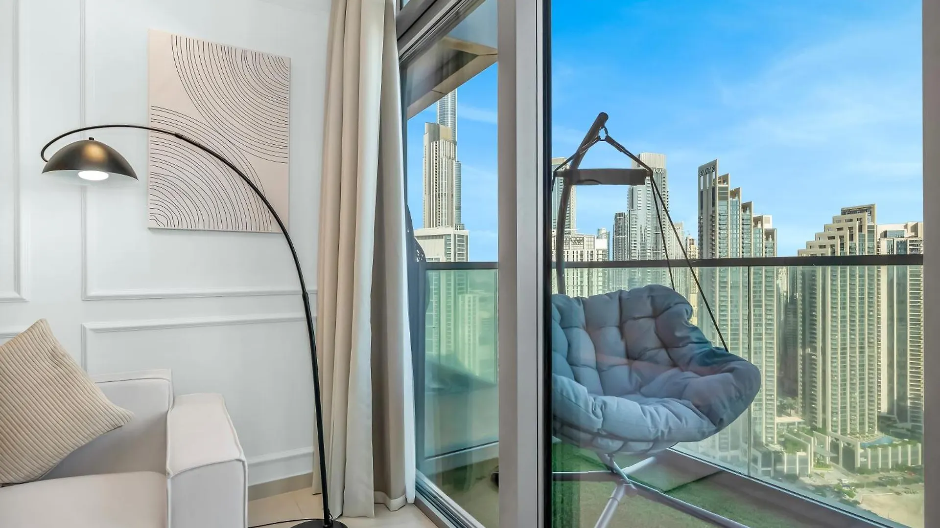 Luxury Apartment At Paramount Midtown Hotel - Downtown Dubai - Full Burj Khalifa View - Highest Infinity Swimming Pool